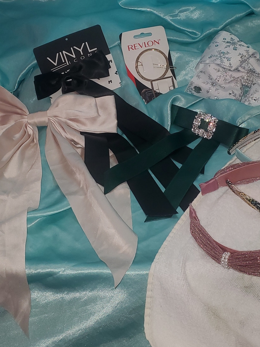 Hair Accessory Bundle - Picture 3 of 6